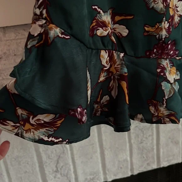 Floral skirt - Picture 3 of 7